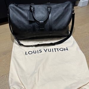 louis vuitton lambskin embossed Keepall Bandoulière 50